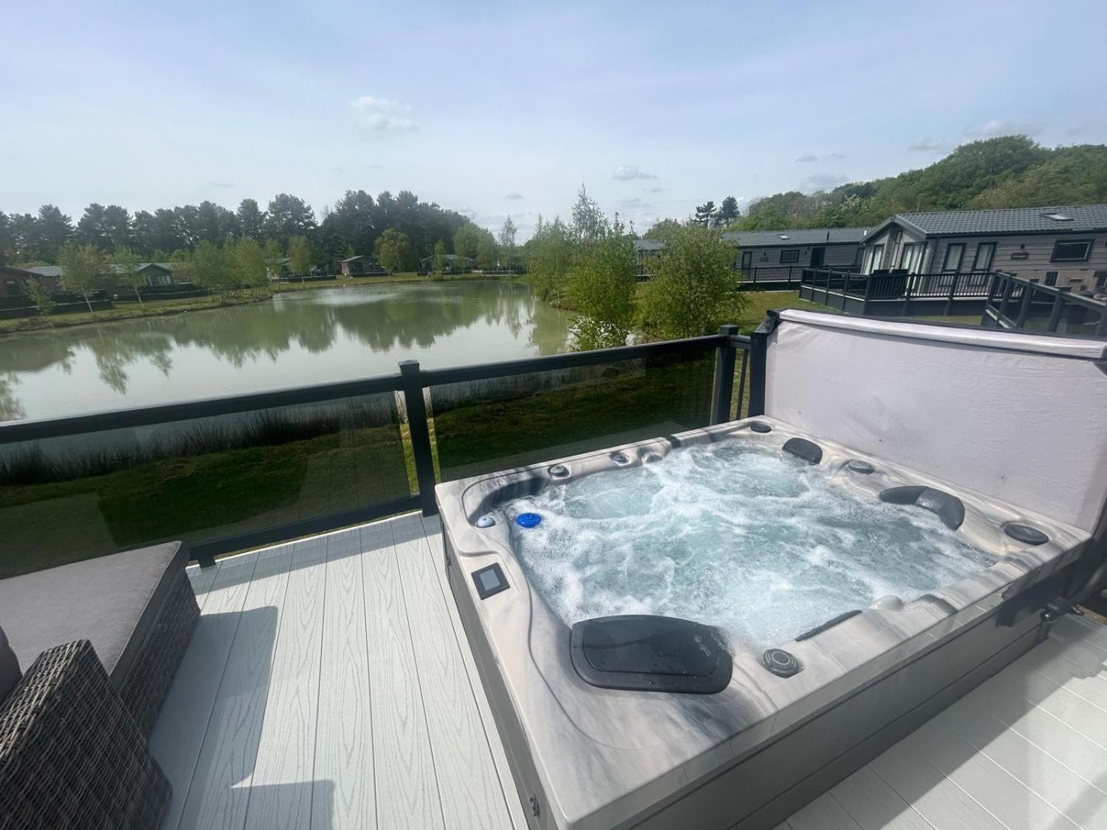 Hotchkin Lodge Woodhall Spa Eksteriør bilde